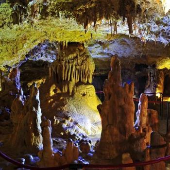 Die Grotte Feštiner Kőnogreich