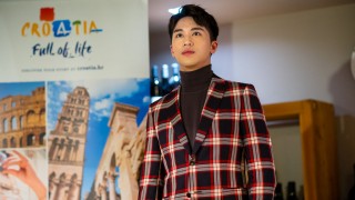 Chinese Star Xu Weizhou receives the EU Tourism Ambassador Award