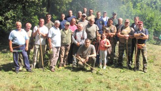 Jagers geven eiland Sveti Ivan een schoonmaakbeurt 