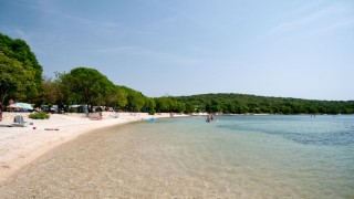 Strand der Bucht Veštar