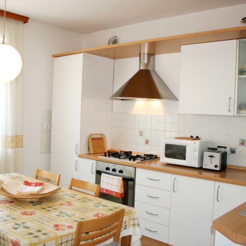 Apartment Jasna (Croatian)